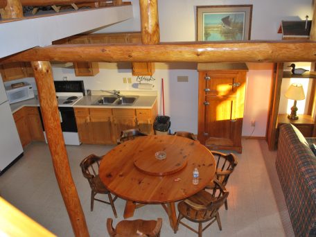 Log Suite 5-6 Dining Area