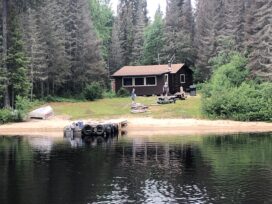 Paul Lake Cottage