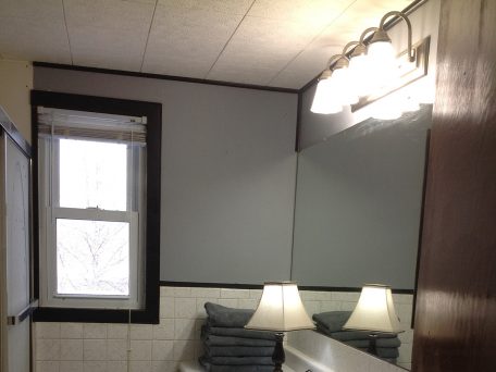 foleyet lakehouse bathroom